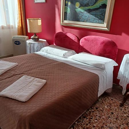 Princess Guest House Canal View Venice Ngoại thất bức ảnh